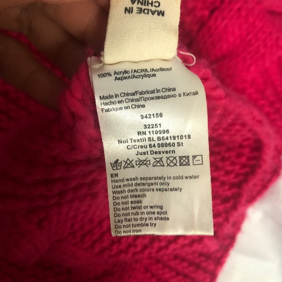 Scarf - Picture 3 of 4